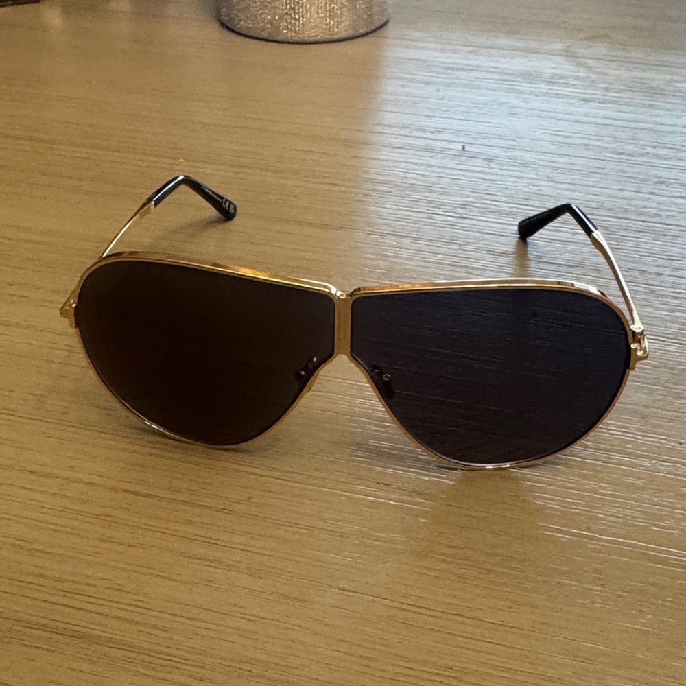 Stylish Gold and Black Tom Ford Sunglasses